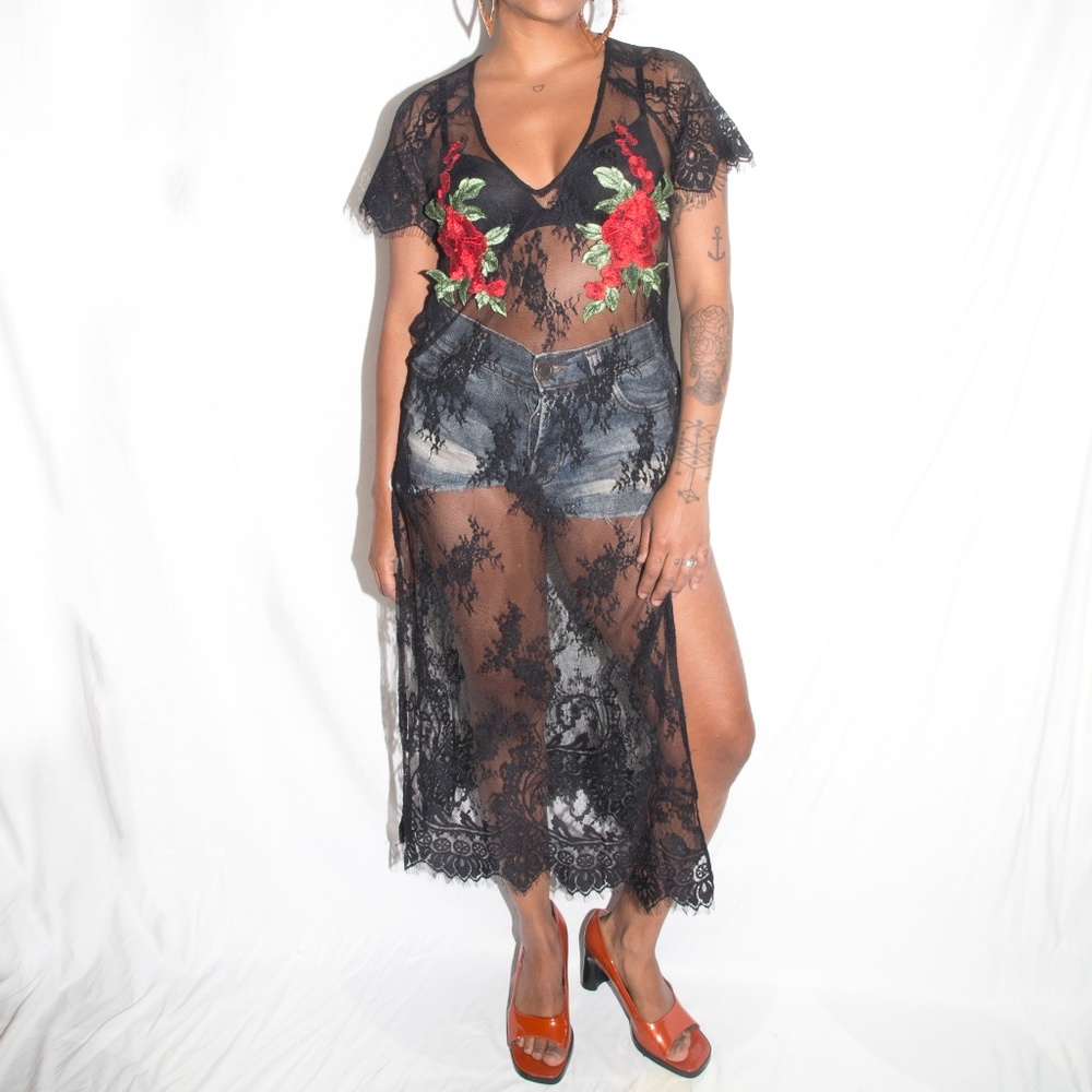 Forever 21 embroidered lace top